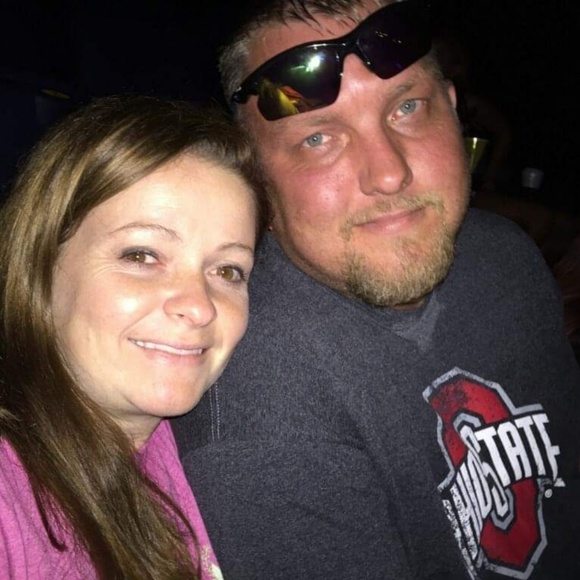 Meet your Posher, Amanda - Picture 1 of 1